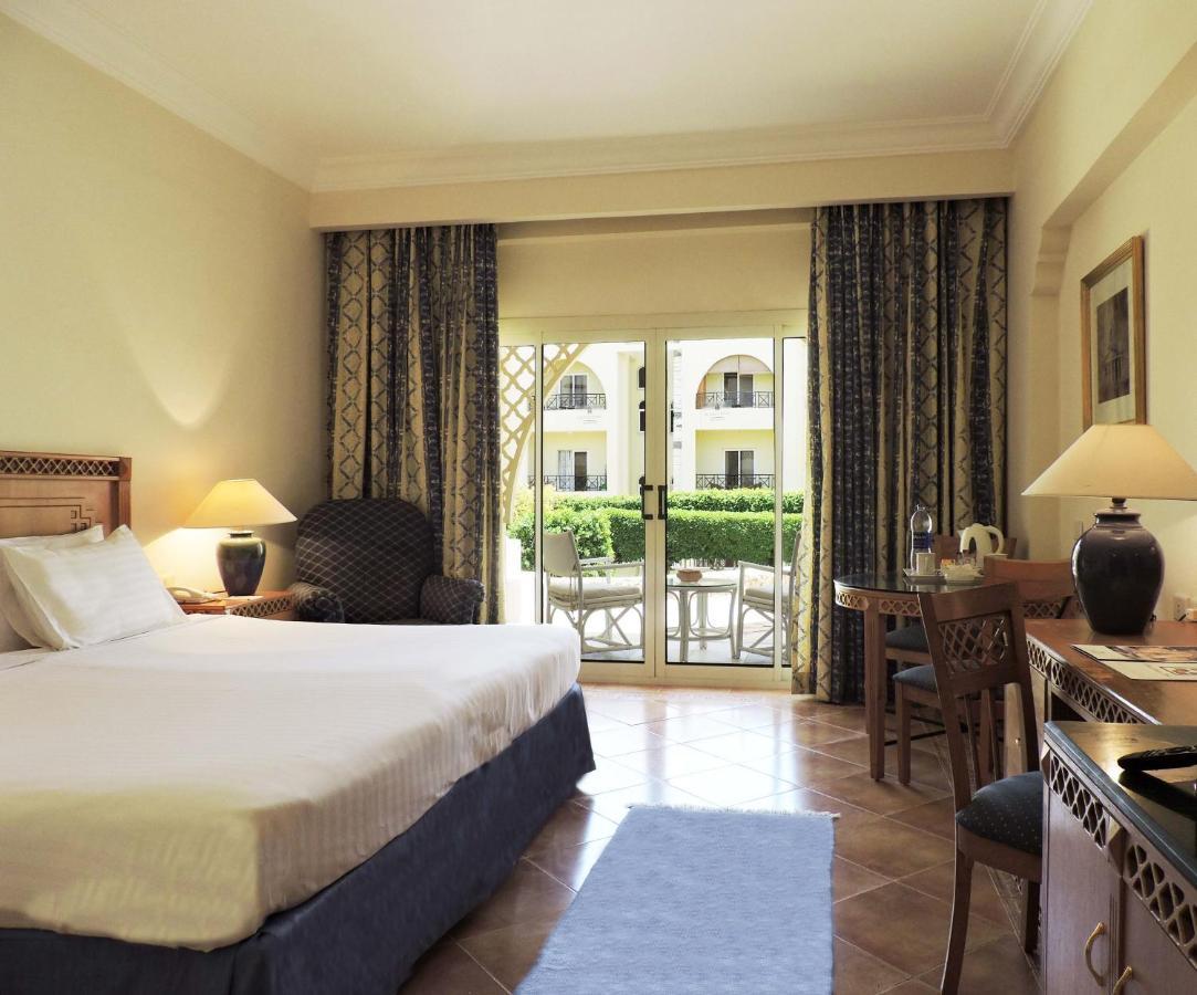منتجع القصر القديم سهل حشيش الغردقة المظهر الخارجي الصورة A room at the Hilton Luxor