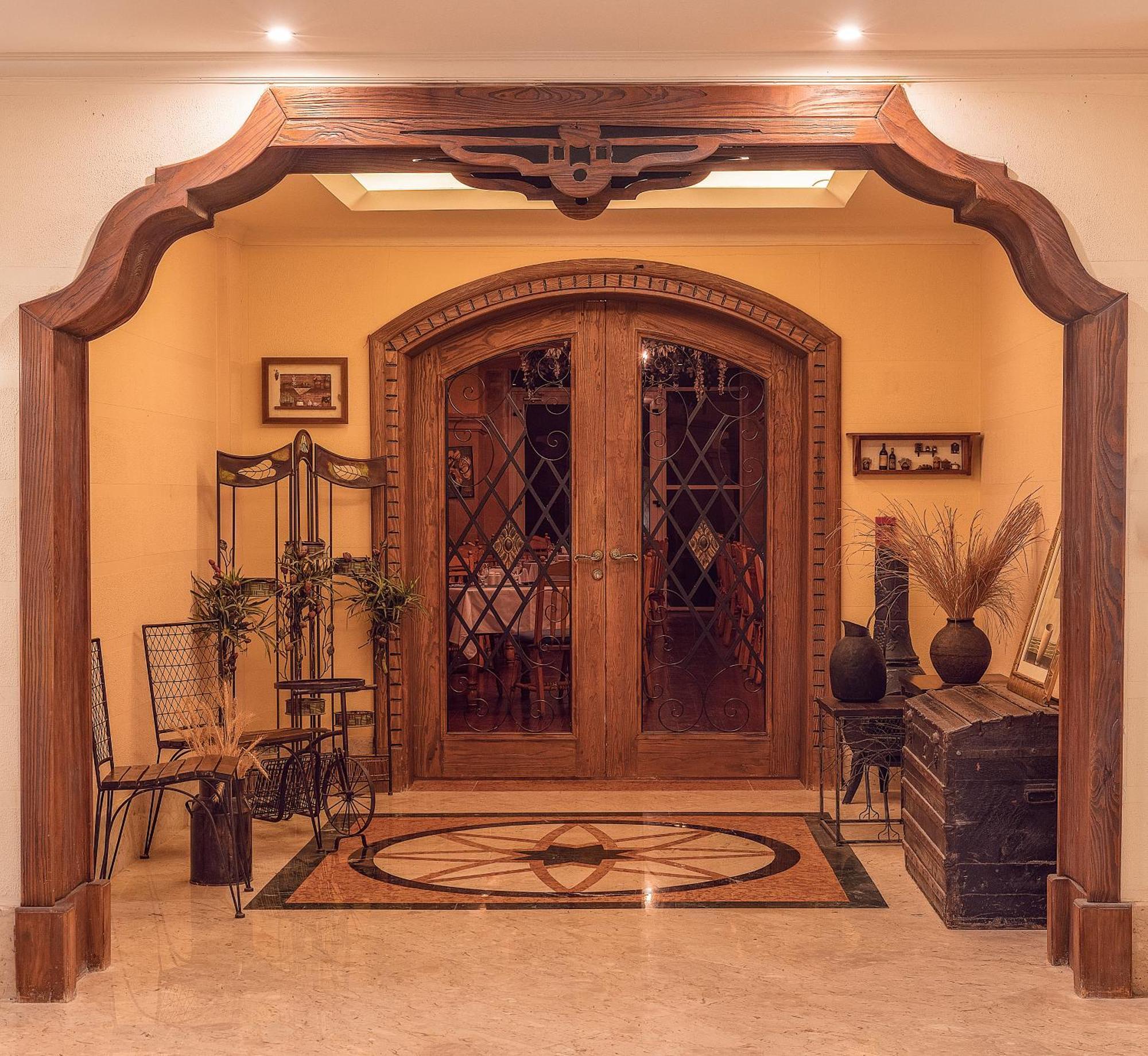 منتجع القصر القديم سهل حشيش الغردقة المظهر الخارجي الصورة A home entrance
