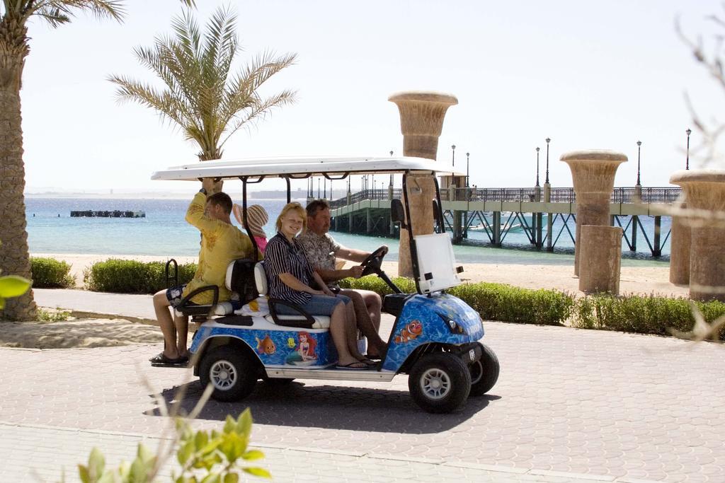 منتجع القصر القديم سهل حشيش الغردقة المظهر الخارجي الصورة Club Car Villager